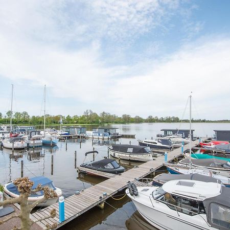 Meerzicht 24 - Luxury Family Accommodation With Beautiful Lake Side View Uitgeest Екстериор снимка