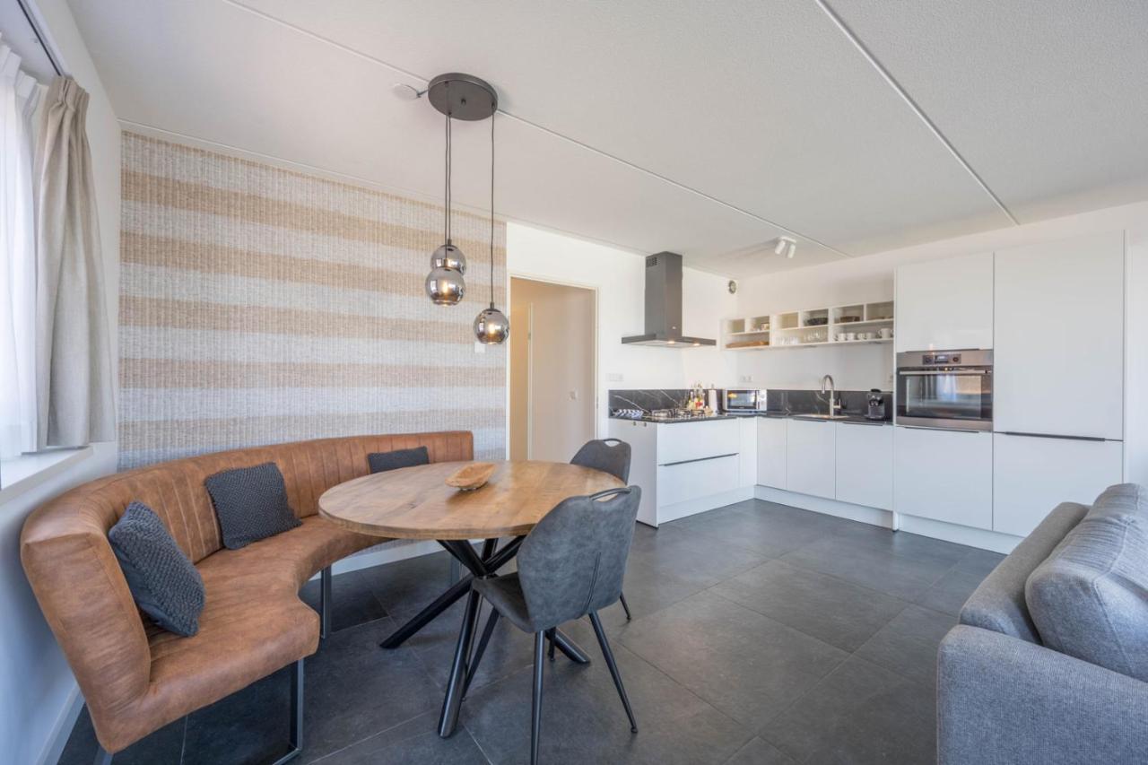 Meerzicht 24 - Luxury Family Accommodation With Beautiful Lake Side View Uitgeest Екстериор снимка